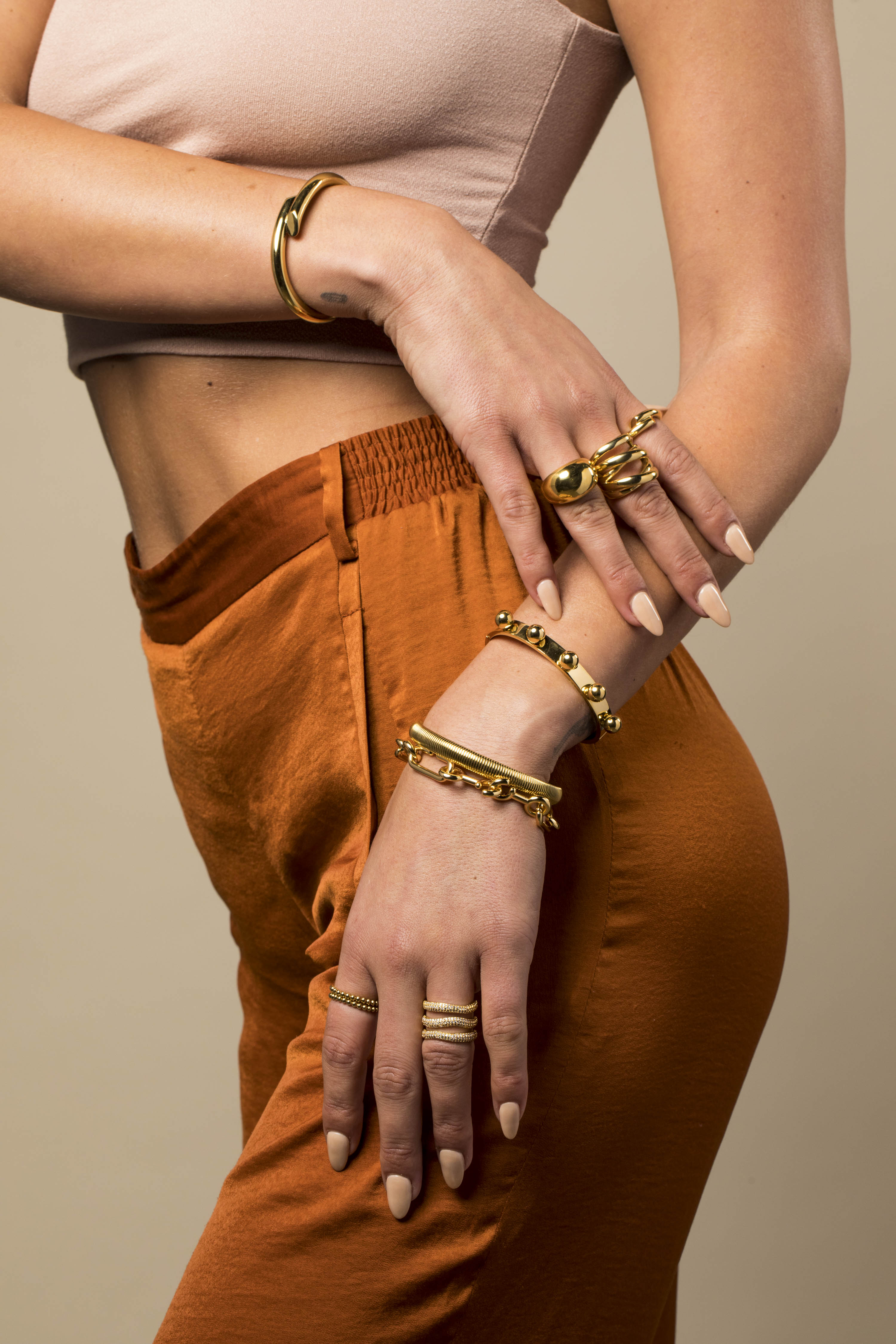 Elle Pave Ring